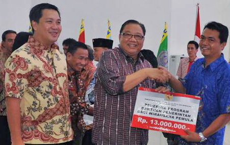 Menkop UKM Harapkan Pemerintah Mampu Kembangkan `UKM Center`